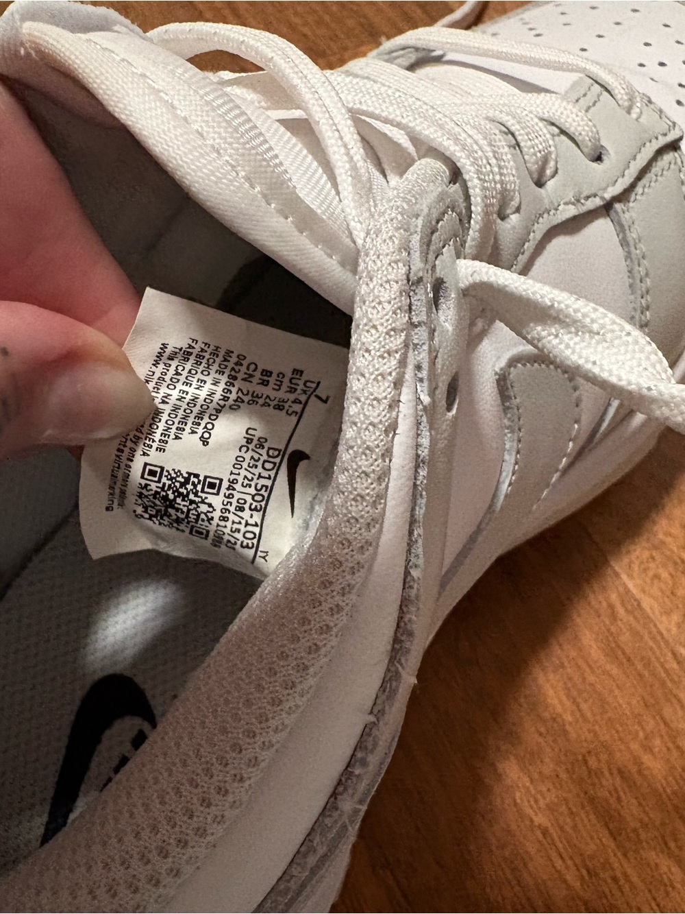 Nike Women’s White Low-Top Leather Sneakers - Picture 3 of 4